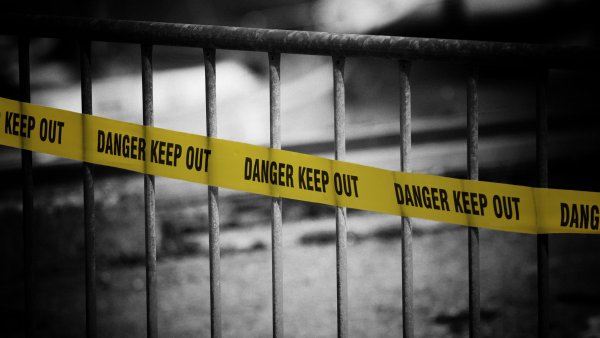 Обои Danger