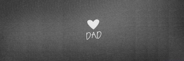 Папа надпись на черном фоне