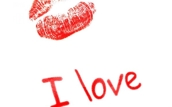 Признание в любви на белом фоне