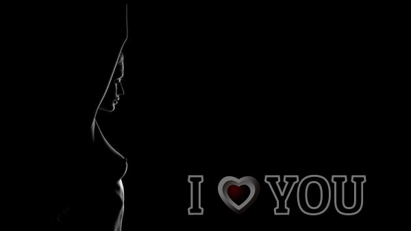 Надпись я тебя люблю на черном фоне