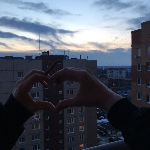 Сердце из окон многоэтажки