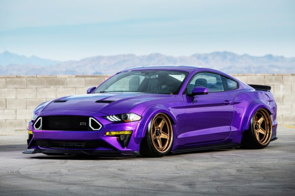 Форд Мустанг 2021 фиолетовый