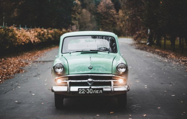 Москвич 403 анфас