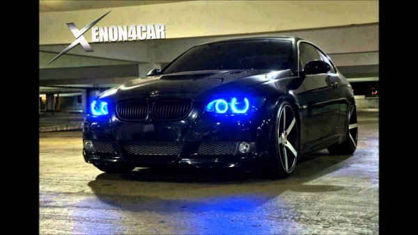 БМВ С синими фарами