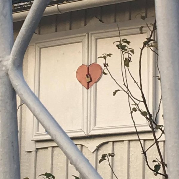 Сердечко из окон