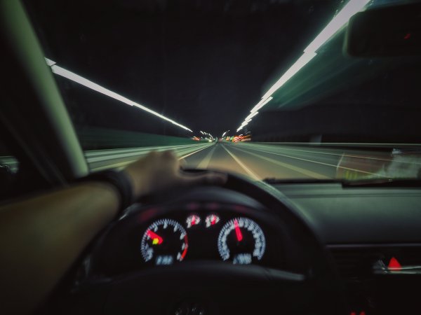 За рулем ночью