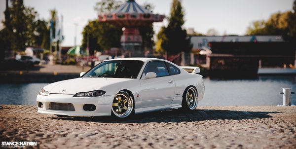 Nissan Silvia s15 белая