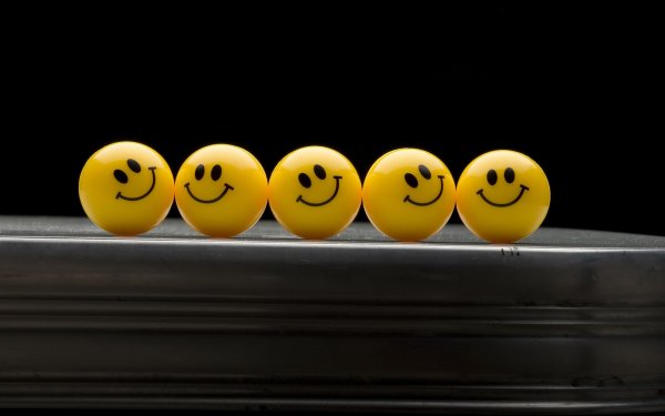 Обои на рабочий стол смайлики