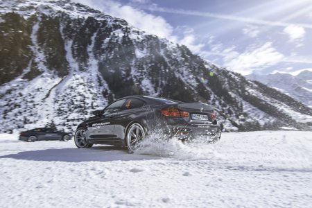 BMW m4 Snow