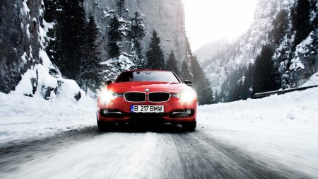 BMW 2022 Snow