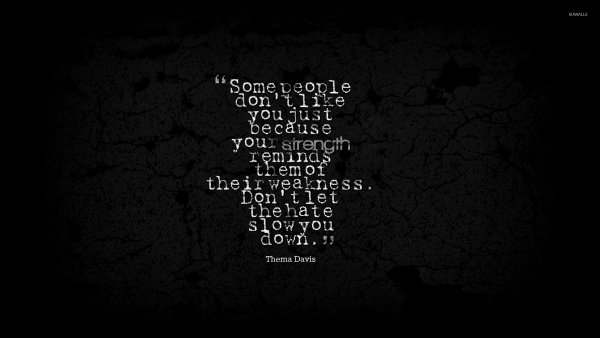 Красивые цитаты на чёрном фоне