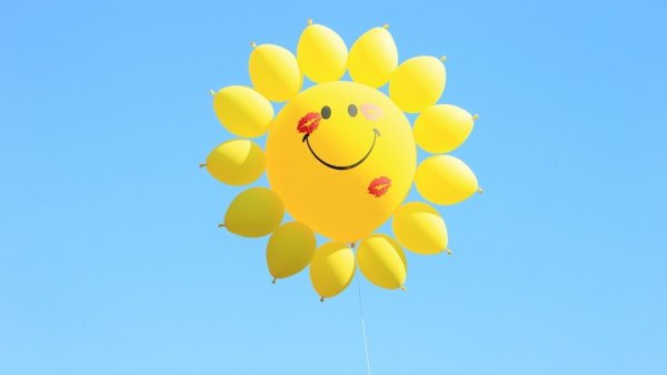 Открытка солнышко