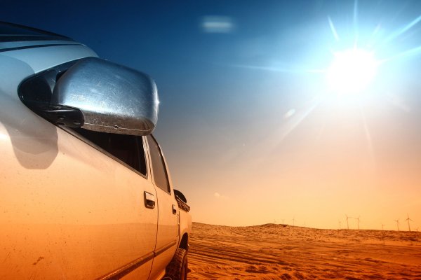 Машина на солнце