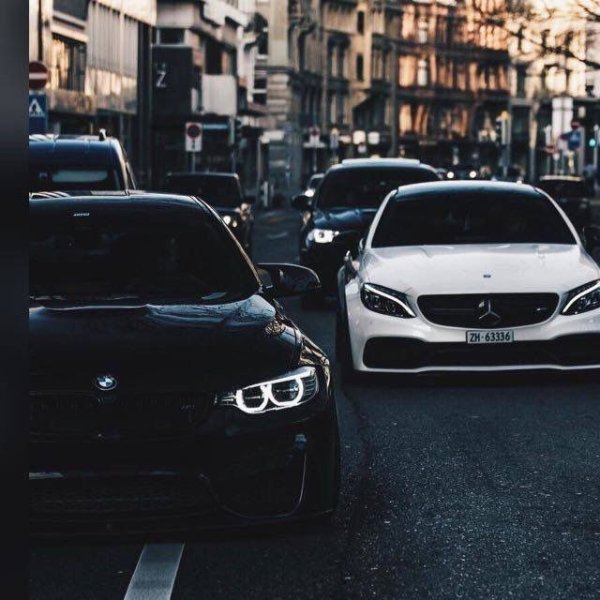 Суета на машине