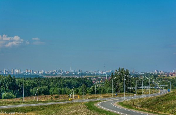 Город издалека