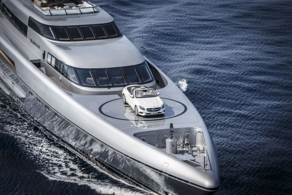 Яхта «Mercedes-Benz» Mercedes-Benz Рэдиссон