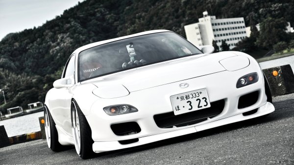 Mazda RX-7 fd3s белый