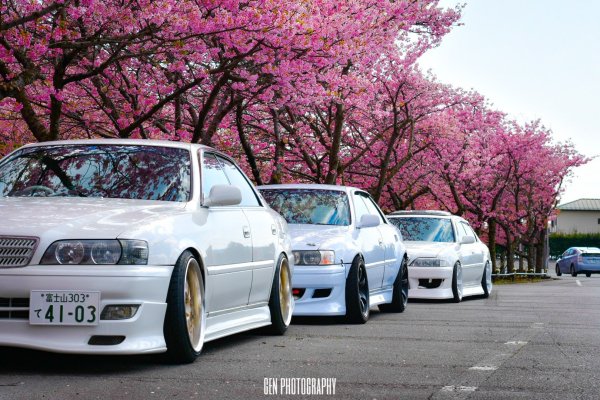 Toyota Chaser 100 Сакура