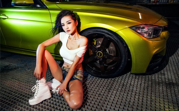 Японские авто с девушками