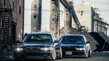 БМВ 750 е38 черная