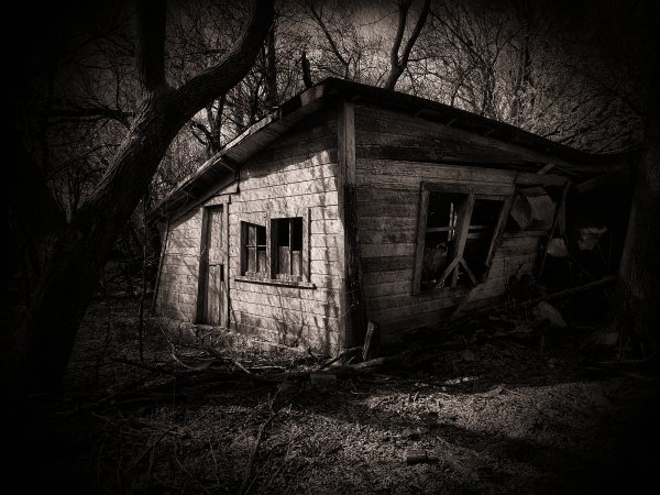 Страшный сарай