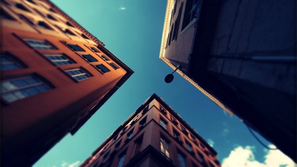 Многоэтажный дом