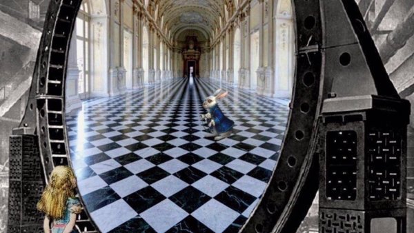 Зазеркальный мир