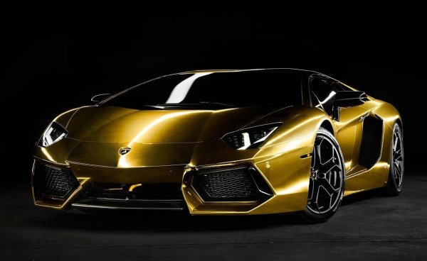 Золотой Lamborghini авентадор