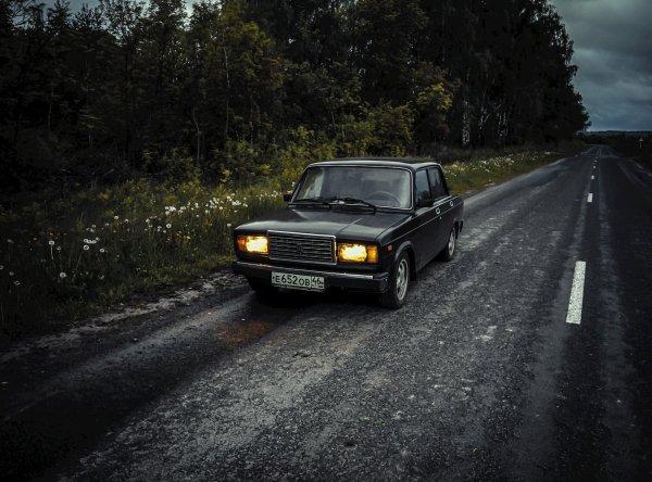 ВАЗ 2107 черная