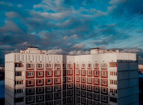 Панелька здание