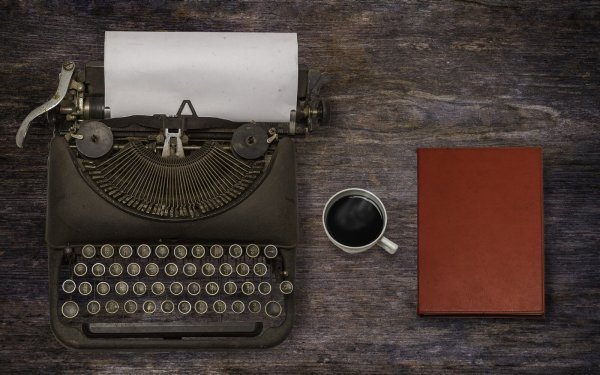 Пишущая машинка Aztec 600