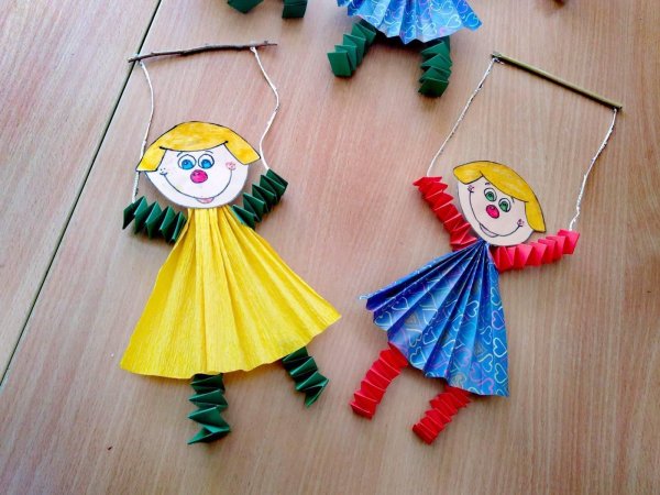 Театр дома: как сделать простую игрушку-марионетку своими руками | gkhyarovoe.ru | Дзен