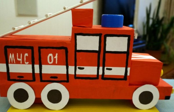 Пожарная машина своими руками: делаем игрушки для своих малышей