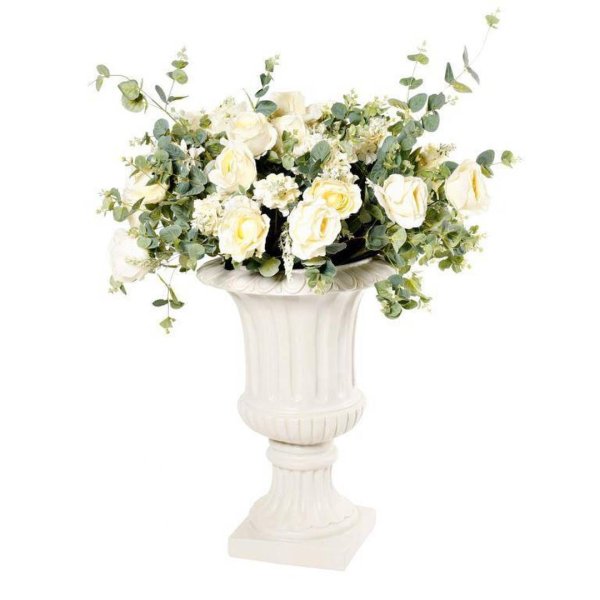 Цветы в высокой вазе