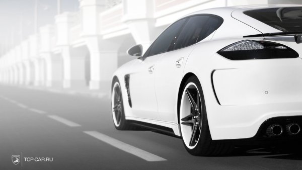 Бело черное авто