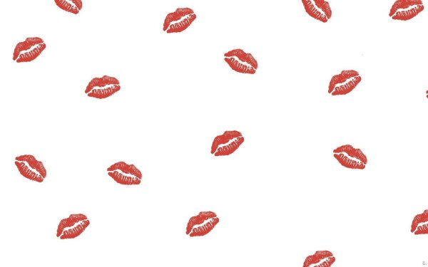 Поцелуй на белом фоне