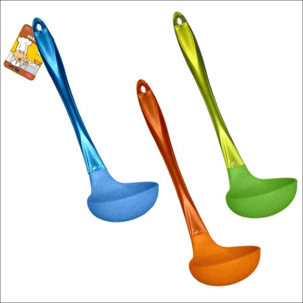 Силиконовый половник с пластмассовой ручкой