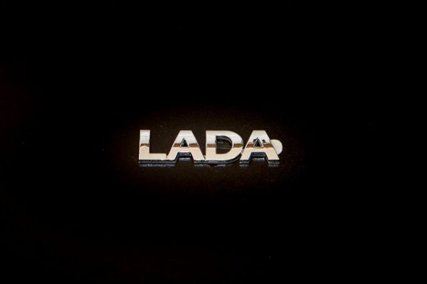 Надпись Лада на багажник