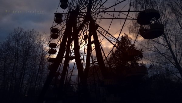 Чернобыльская АЭС колесо обозрения