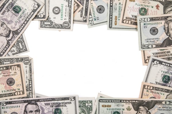 Доллар в рамке