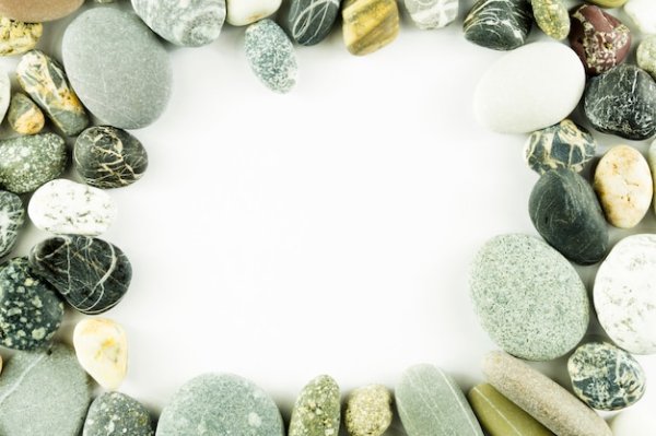 Рамка из морских камней