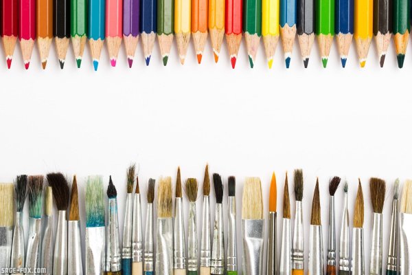 Рамка с кисточками и красками