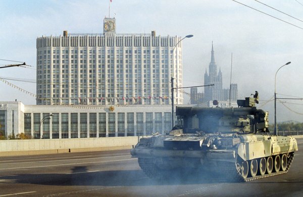 Белый дом Москва 1993 обстрел