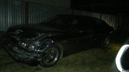 BMW e38 битая