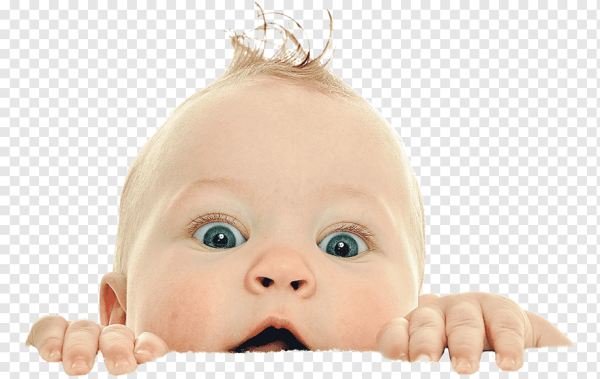 Малыш на белом фоне