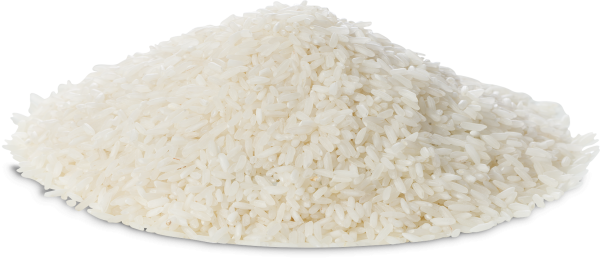 Рисовая крупа на белом фоне