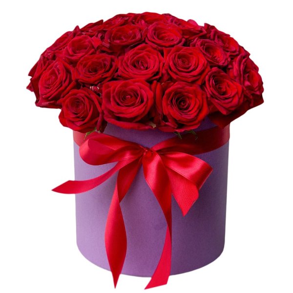 Красные розы в сиреневом коробке