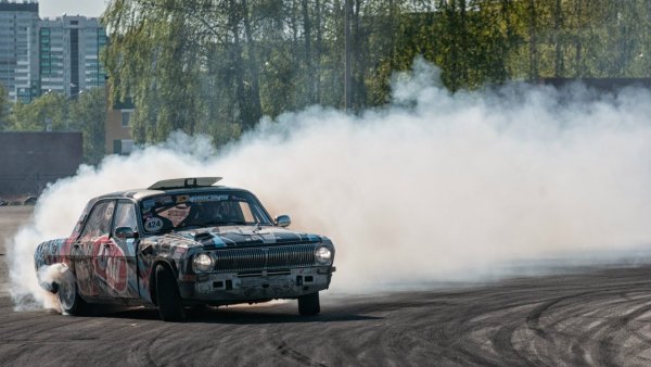 Дрифт боком