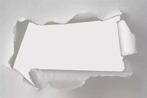 Оторванный кусок бумаги