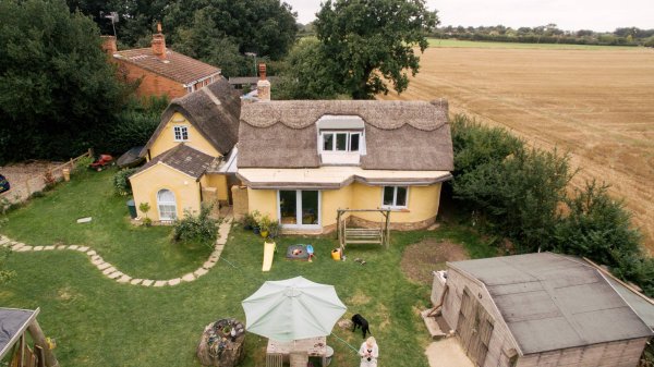 Дом из самана